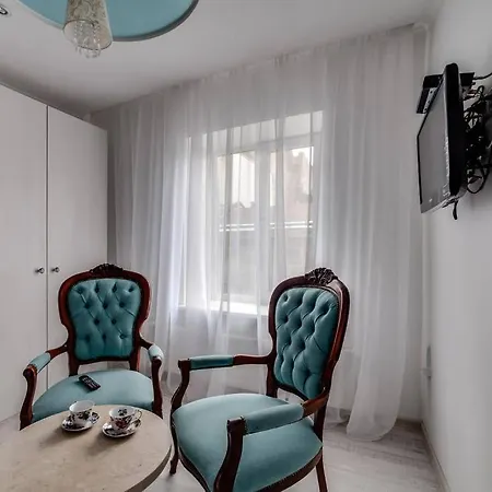 Romantic - центр львова , з видом на місто * إلفيف