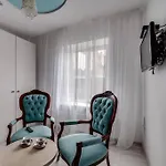 Romantic - центр львова , з видом на місто * Lviv