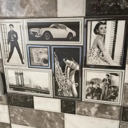 Romantic - центр львова , з видом на місто Lviv