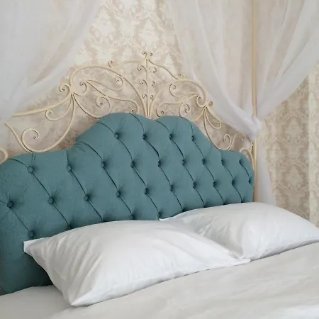 Romantic - центр львова , з видом на місто